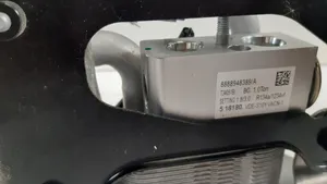 Volvo XC40 Radiatore di raffreddamento 32260322