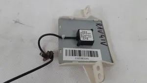 Toyota RAV 4 (XA40) Antena GPS 