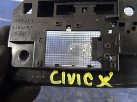 Honda Civic X Lampka podsufitki tylna 