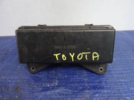 Toyota Previa (XR30, XR40) II Set scatola dei fusibili 82672-28070