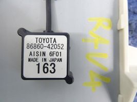Toyota RAV 4 (XA40) Antenna GPS 8686042052