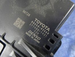 Toyota RAV 4 (XA40) Moottorin ohjainlaite/moduuli 88650-42560
