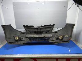 Opel Corsa D Zderzak przedni 13273522