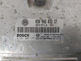 Volkswagen Polo III 6N 6N2 6NF Moottorin ohjainlaite/moduuli 0261207177