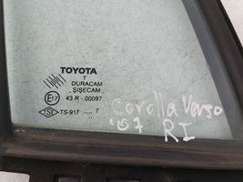 Toyota Corolla Verso E121 Szyba przednia karoseryjna trójkątna 