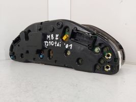 Mercedes-Benz E W210 Tachimetro (quadro strumenti) 88311281