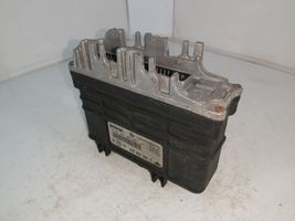 Volkswagen Golf III Sterownik / Moduł ECU 0261203304305