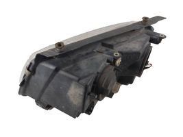 Volkswagen PASSAT B5 Lampa przednia 064411125R