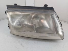 Volkswagen PASSAT B5 Faro/fanale 14742600