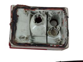 Audi 80 90 B2 Lampy tylnej klapy bagażnika 893945094