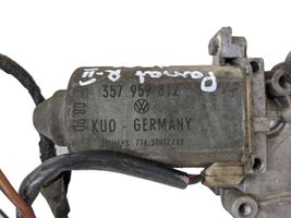 Volkswagen PASSAT B3 Rear door window regulator with motor 357959812