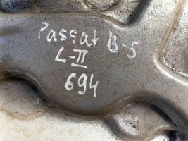 Volkswagen PASSAT B5 Takaoven manuaalinen ikkunan nostin 3B5839751