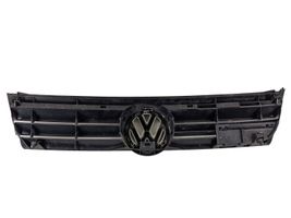 Volkswagen PASSAT B4 Grille calandre supérieure de pare-chocs avant 3A0853653C