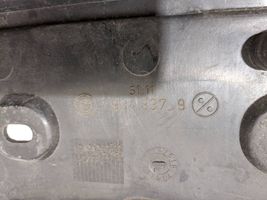 BMW 5 E34 Ramka przedniej tablicy rejestracyjnej 19343379