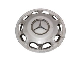 Mercedes-Benz E W210 Mozzo/copricerchi/borchia della ruota R15 1684010124