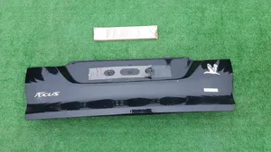 Ford Focus Tailgate/boot lid cover trim BM51-N425A30-A