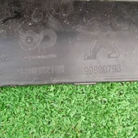 Peugeot Rifter Grille inférieure de pare-chocs avant 9816882180