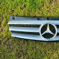 Mercedes-Benz Vito Viano W639 Etusäleikkö A6398800083