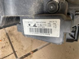 Iveco Daily 6th gen Lampa przednia 5801473745