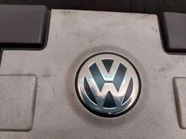Volkswagen Touareg I Couvercle cache moteur 