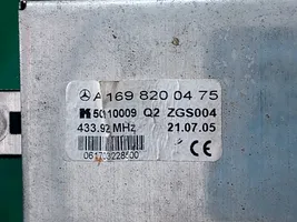 Mercedes-Benz B W245 Antenna control unit 50110009