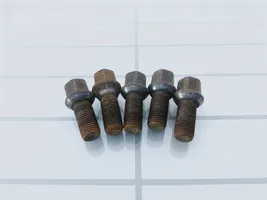 Volkswagen PASSAT B6 Nuts/bolts 