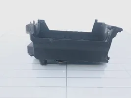 Opel Insignia A Battery box tray 13330952