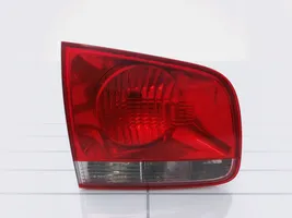 Volkswagen Touareg I Luci posteriori del portellone del bagagliaio 28269003