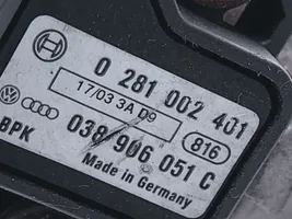 Volkswagen Phaeton Prowadnica powietrza intercoolera 038906051C