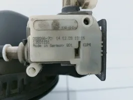 Opel Insignia A Fuel tank cap lock motor 