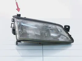 Opel Vectra B Lampa przednia 