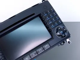 Mercedes-Benz B W245 Panel / Radioodtwarzacz CD/DVD/GPS BE6093
