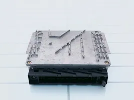 Volvo V70 Блок управления двигателя 08677708A