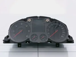 Volkswagen PASSAT B6 Speedometer (instrument cluster) V0002000
