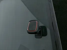 Honda Civic Front windscreen/windshield window AS1-M1247-DOT682