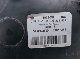 Volvo V70 Ventilatore di raffreddamento elettrico del radiatore 0130303909
