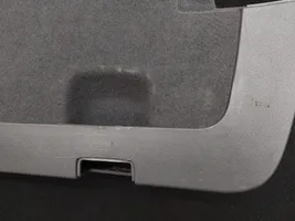 Volkswagen Touareg I Poszycie / Tapicerka tylnej klapy bagażnika 