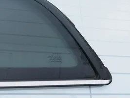 Toyota Avensis T250 Aizmugurējais virsbūves sānu stikls 