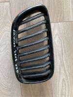 BMW 2 F45 Maskownica / Grill / Atrapa górna chłodnicy 7295524