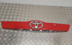 Toyota Verso-S Takaluukun rekisterikilven valon palkki 7680152200