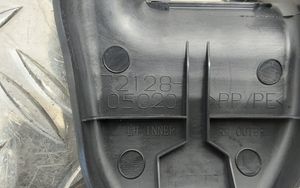 Toyota Avensis T270 Rivestimento del binario sedile anteriore del conducente 7212805020