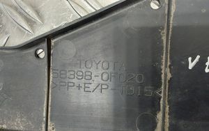 Toyota Verso Takapuskurin alustan suoja välipohja 583980F020