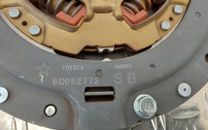 Toyota Prius+ (ZVW40) Sankabos komplektas 6D052772