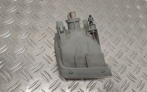 Toyota Prius (XW30) Indicatore di direzione anteriore 8151047010