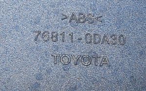 Toyota Yaris Éclairage de plaque d'immatriculation 768010DB20