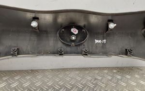 Toyota Yaris Éclairage de plaque d'immatriculation 768110DA30