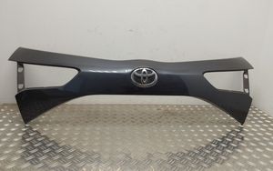 Toyota Yaris Éclairage de plaque d'immatriculation 768110DA30