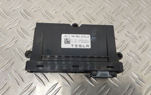 Tesla Model X Módulo de control del freno de mano 100761800E