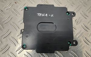 Tesla Model X Oven ohjainlaite/moduuli 106205610B
