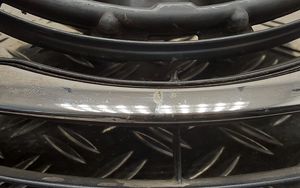 Toyota Yaris Maskownica / Grill / Atrapa górna chłodnicy 531010D220